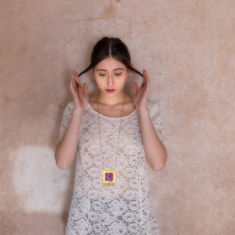 Collana Quadrata Viola